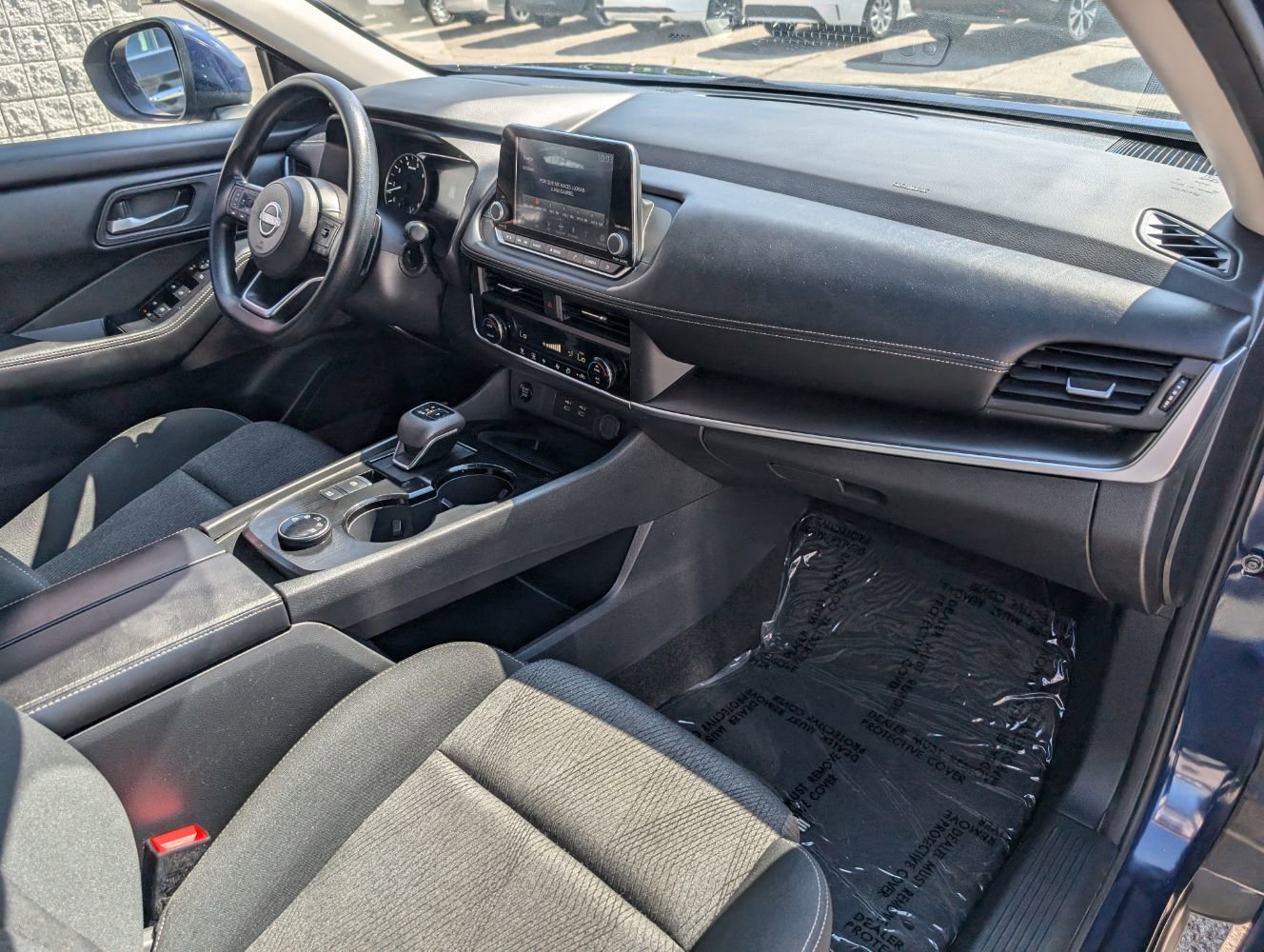 Used 2024 Nissan Rogue SV image 13