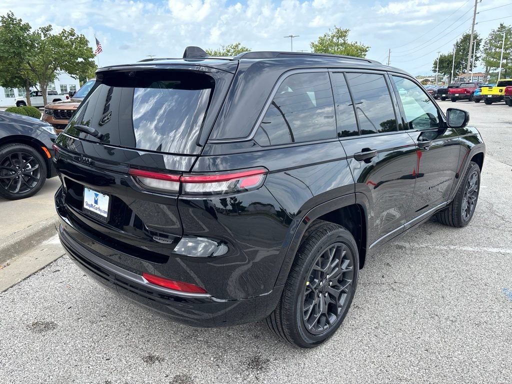 New 2027 Jeep Grand Cherokee Summit AWD/4WD image 12