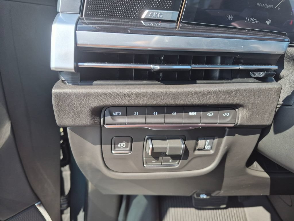 Certified 2026 Cadillac Escalade Sport w/ Touring Package AWD/4WD image 10