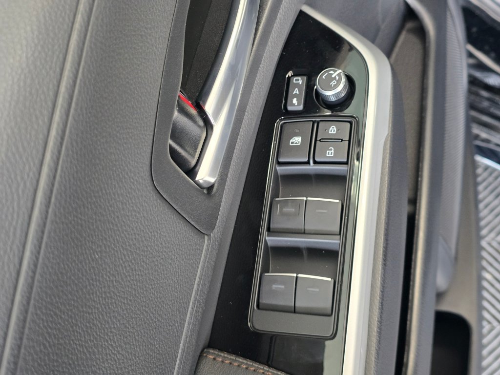 New 2026 Toyota Sienna Limited AWD/4WD image 22