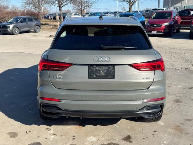 Used 2021 Audi Q3 2.0T Premium w/ Convenience Package image 2