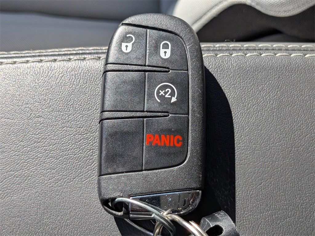 Used 2022 Jeep Renegade Latitude image 32