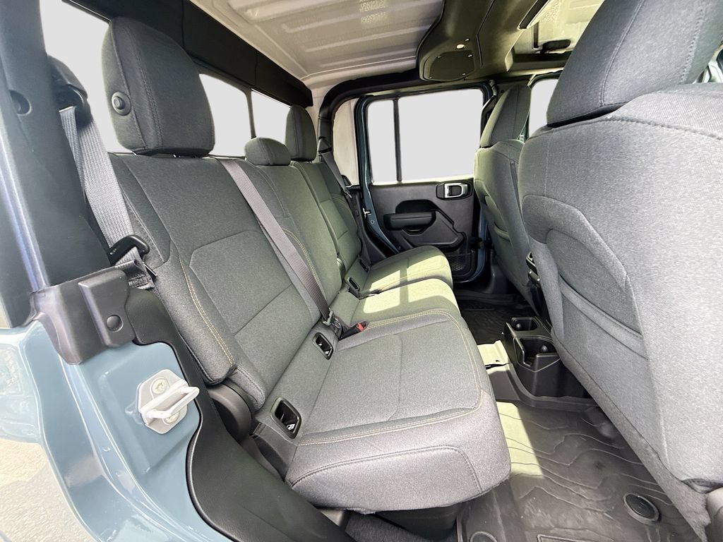 Used 2026 Jeep Gladiator Sport AWD/4WD image 32