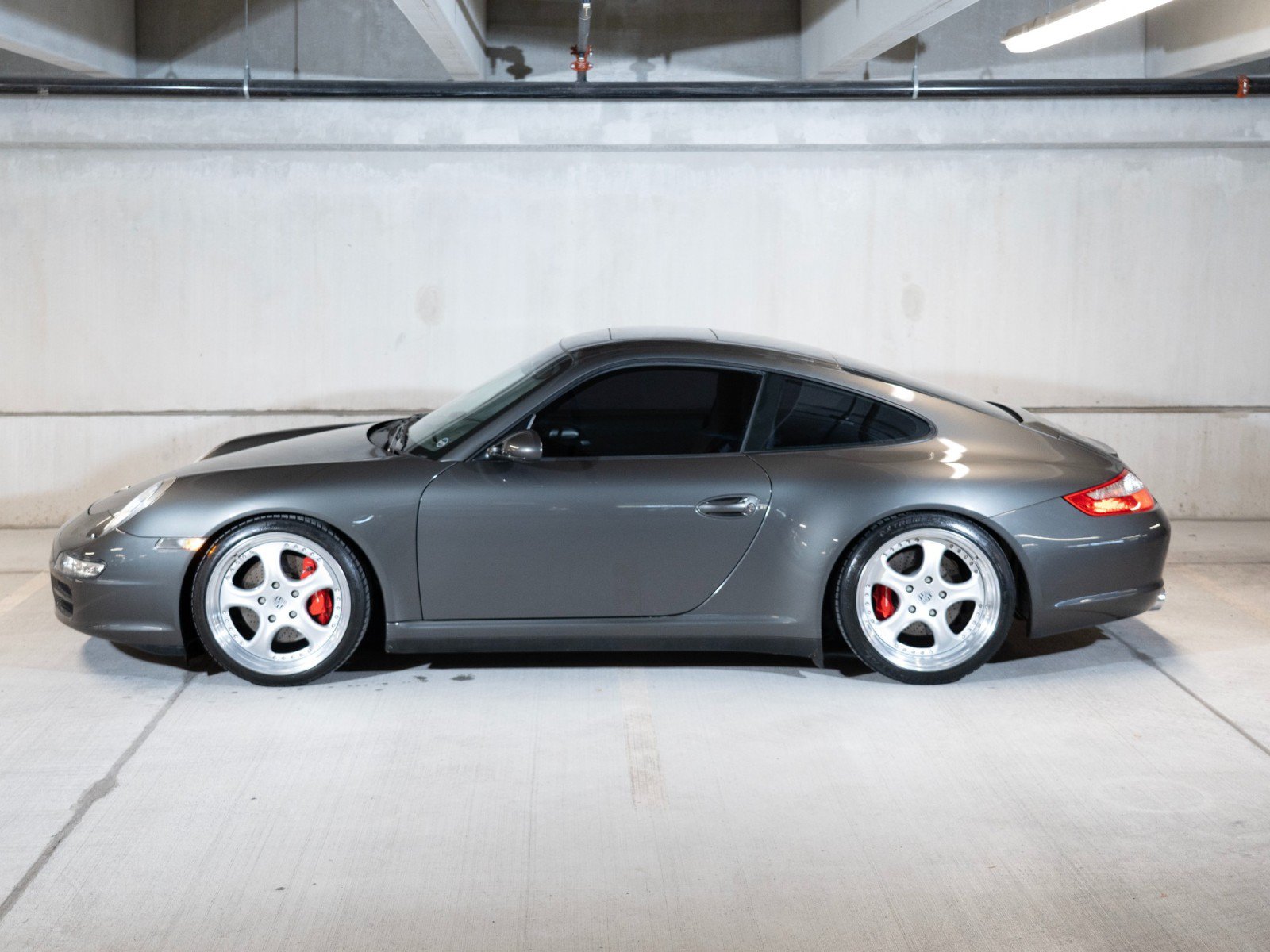 Used 2006 Porsche 911 Carrera 4S AWD/4WD image 2