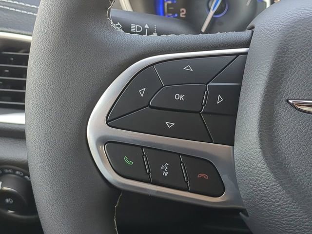 New 2026 Chrysler Pacifica Select image 30