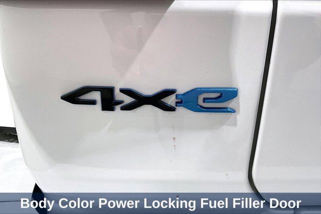 Used 2022 Jeep Wrangler Unlimited Sahara AWD/4WD image 32