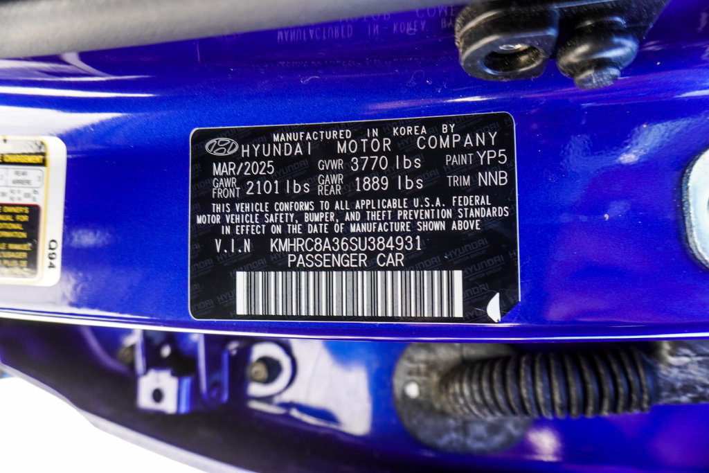 Used 2025 Hyundai Venue Limited FWD image 38