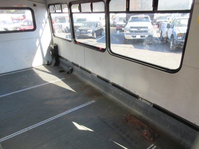 Used 2014 Ford E-350 and Econoline 350 Super Duty RWD image 3