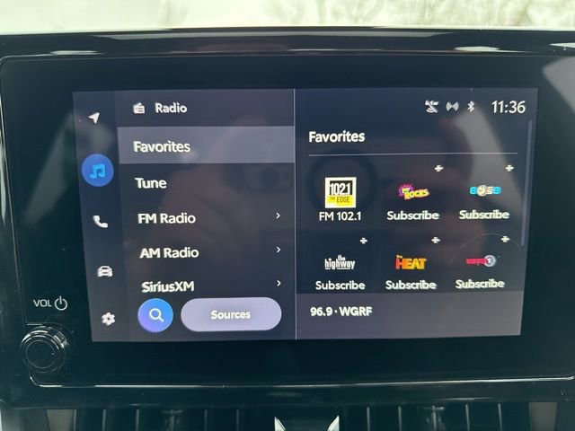 Used 2024 Toyota Corolla SE w/ SE Premium Package image 16