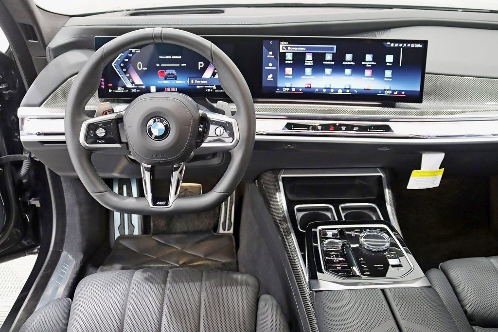 Used 2023 BMW 760i xDrive image 14