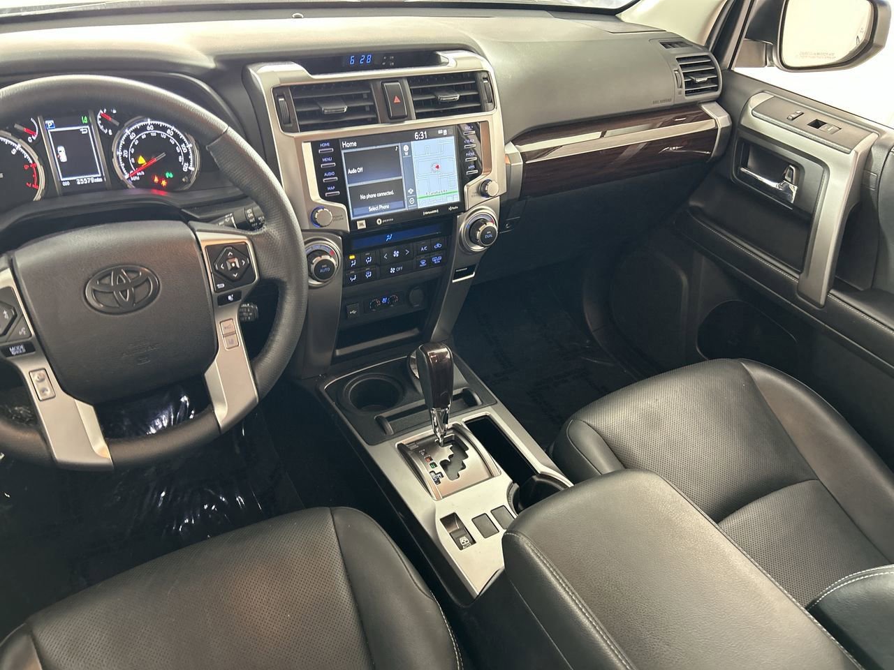 Used 2023 Toyota 4Runner Limited AWD/4WD image 23