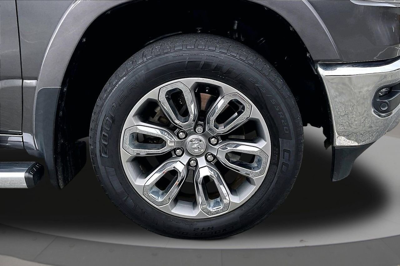 Used 2019 RAM 1500 Laramie image 33