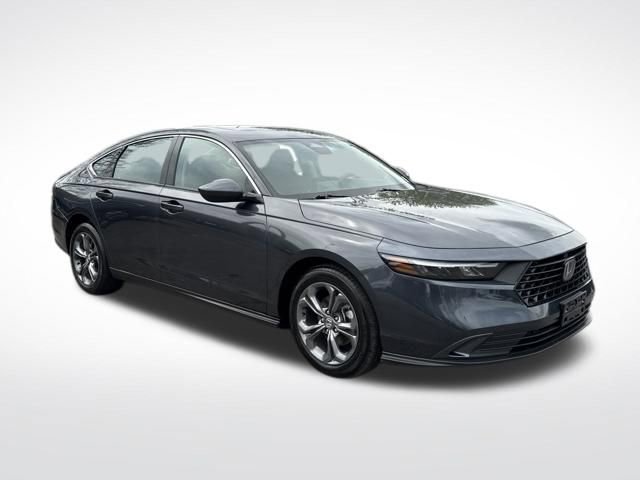 Used 2024 Honda Accord EX image 9