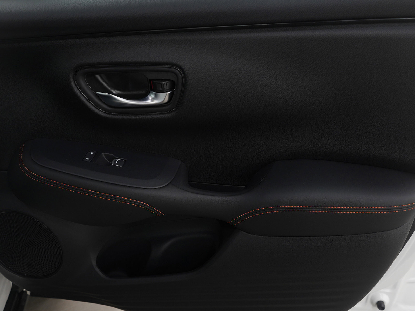 Used 2024 Honda HR-V Sport image 9