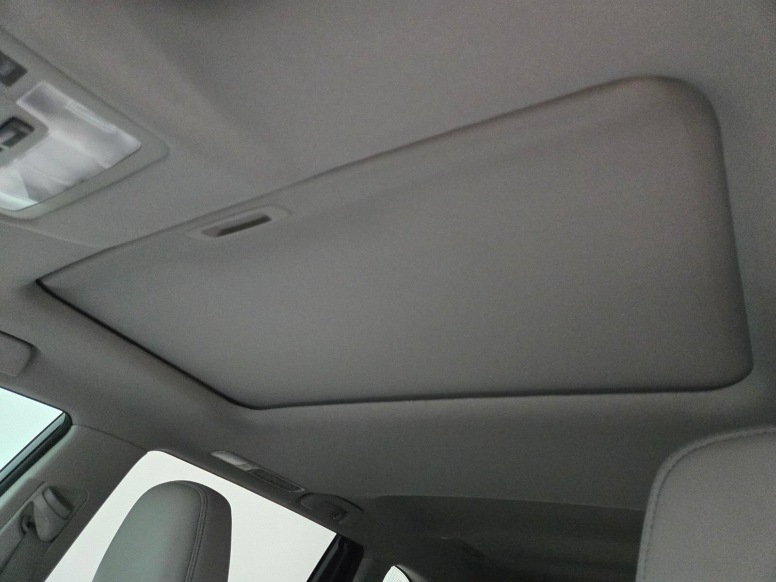 Used 2014 Toyota Highlander XLE FWD image 10