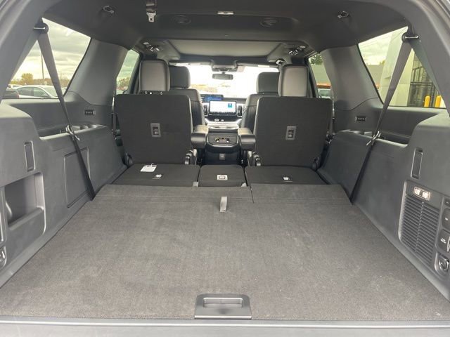 New 2025 Ford Expedition Max Platinum w/ Stealth Performance Package image 31