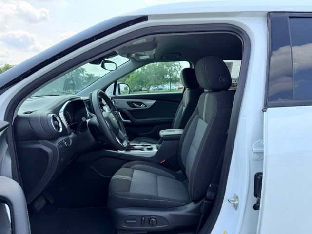 Certified 2025 Chevrolet Blazer LT AWD/4WD image 7