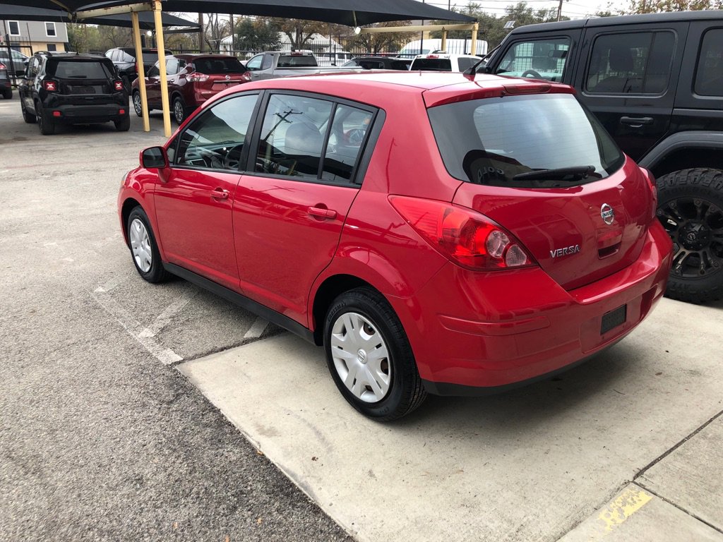 Used 2012 Nissan Versa 1.8 S image 5