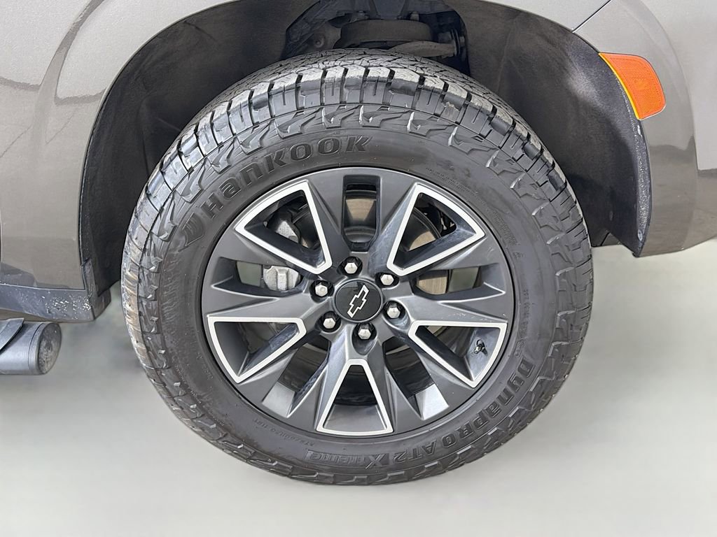Used 2021 Chevrolet Tahoe Z71 w/ Z71 Signature Package AWD/4WD image 30