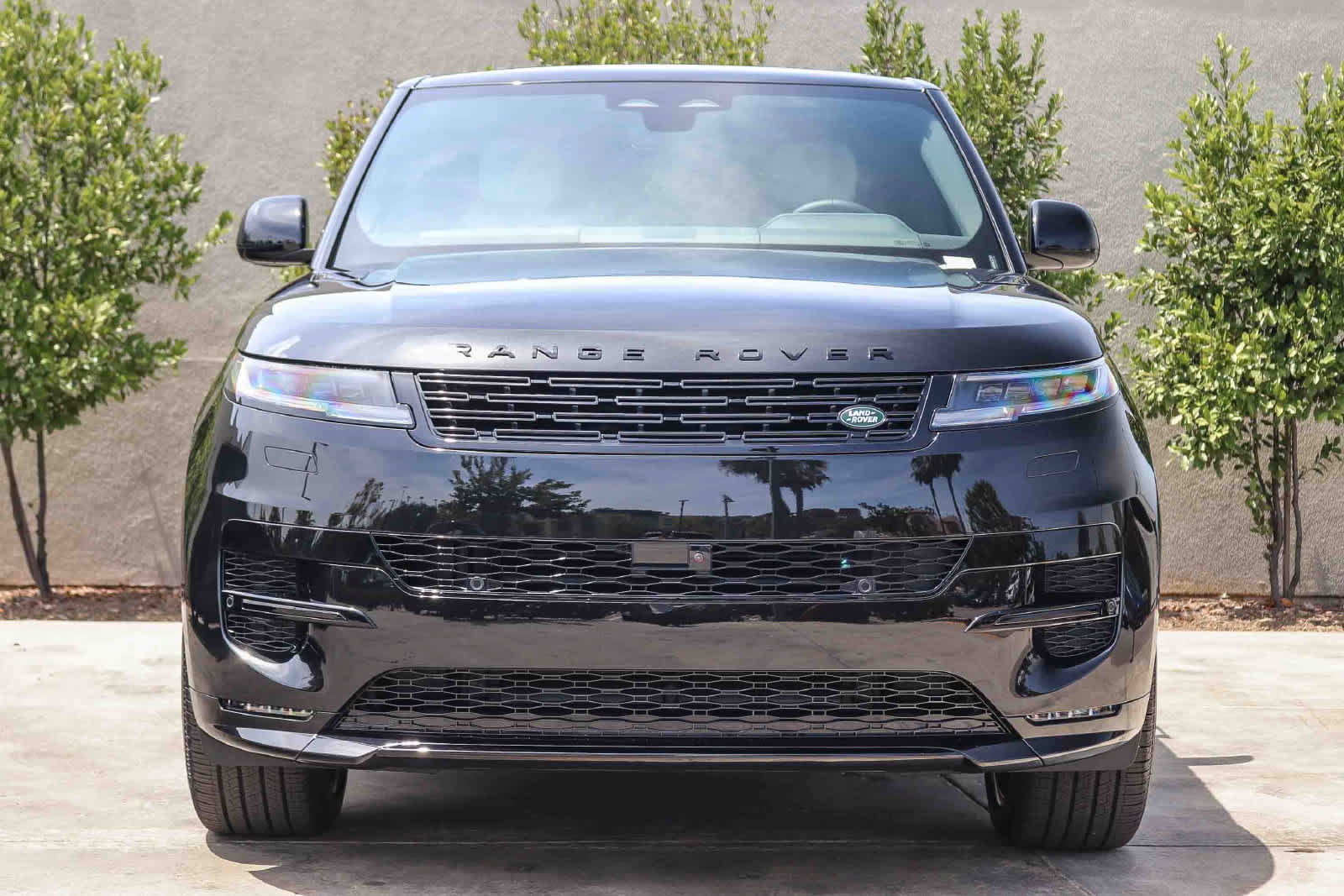 New 2026 Land Rover Range Rover Sport Dynamic SE AWD/4WD image 2