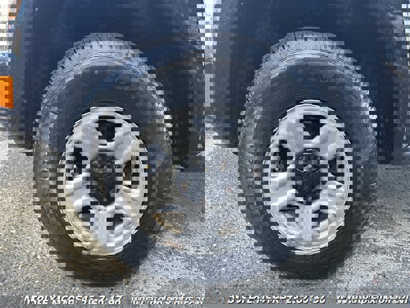 Used 2005 Jeep Liberty Limited image 12