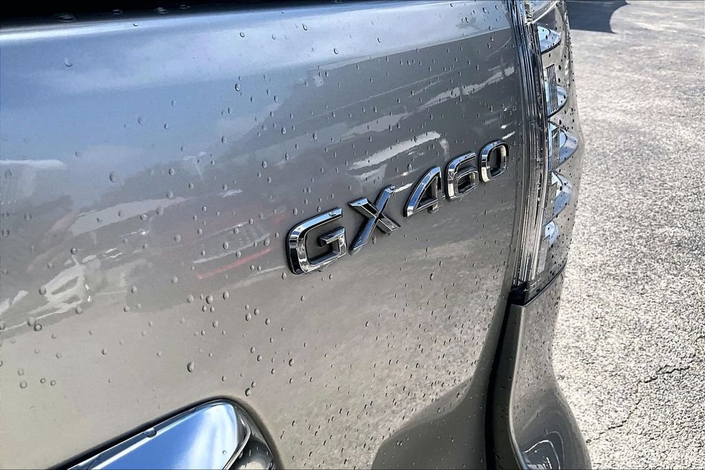 Used 2023 Lexus GX 460 Premium w/ Premium Package AWD/4WD image 7