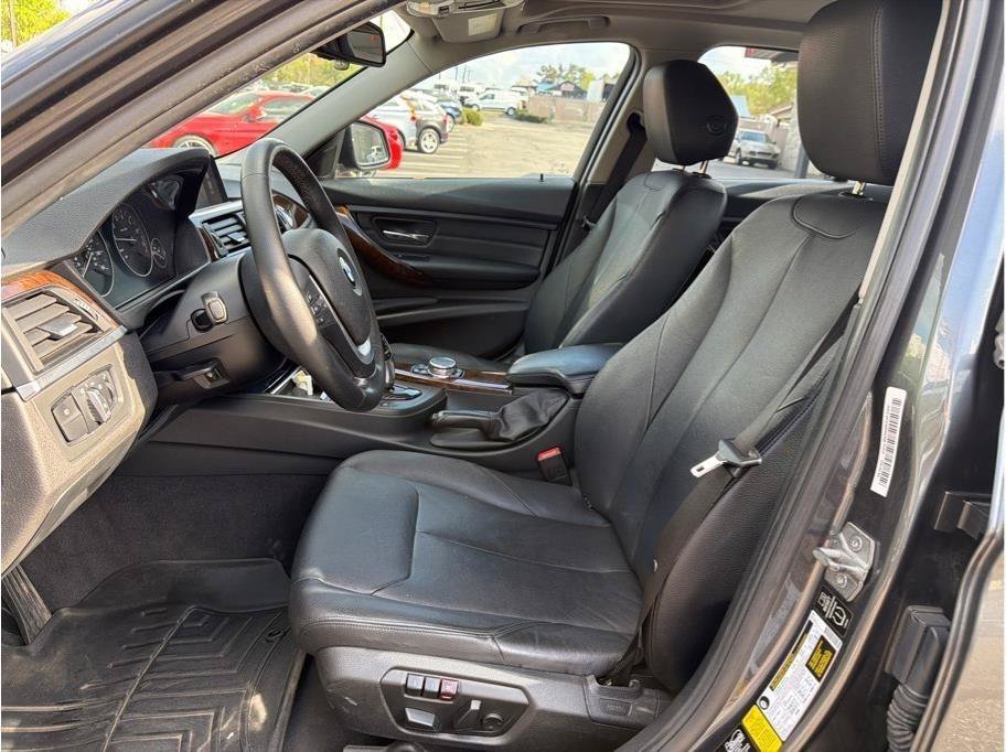 Used 2015 BMW 328i xDrive Sedan AWD/4WD image 9