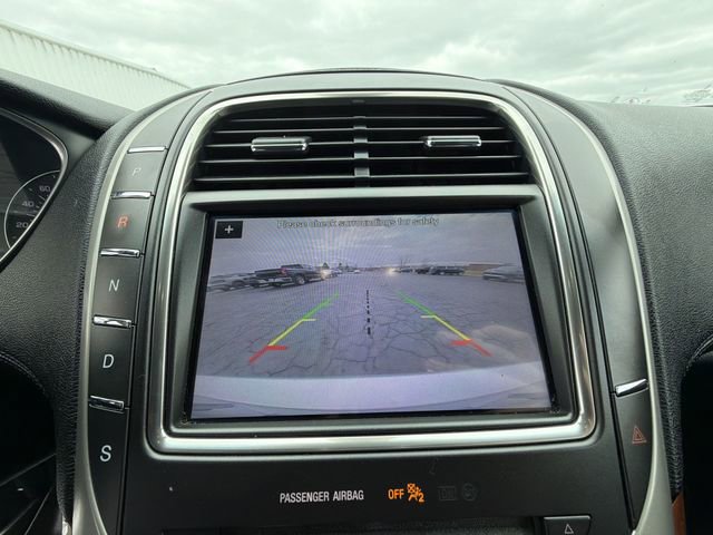 Used 2017 Lincoln MKX Reserve w/ Lincoln MKX Climate Package image 16