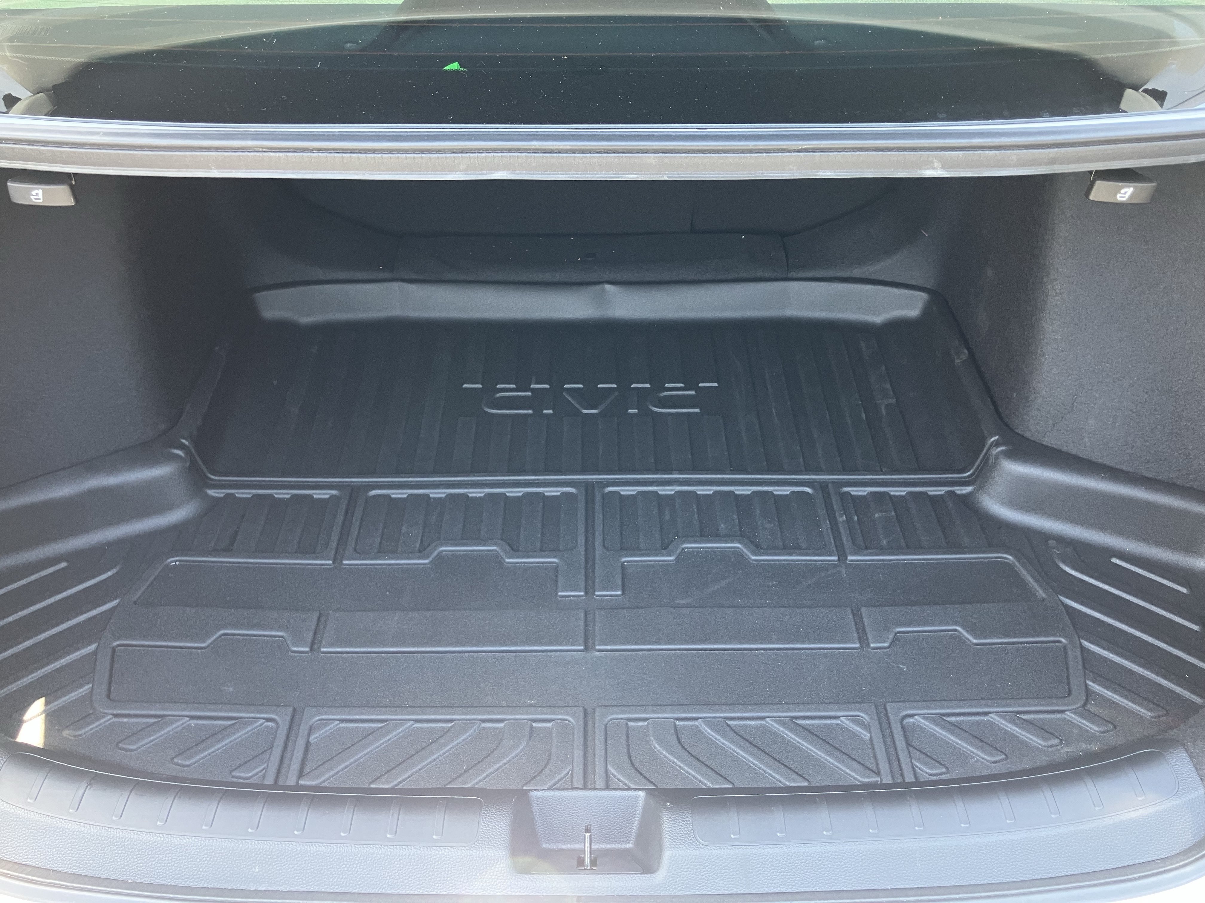 Used 2025 Honda Civic Sport image 33