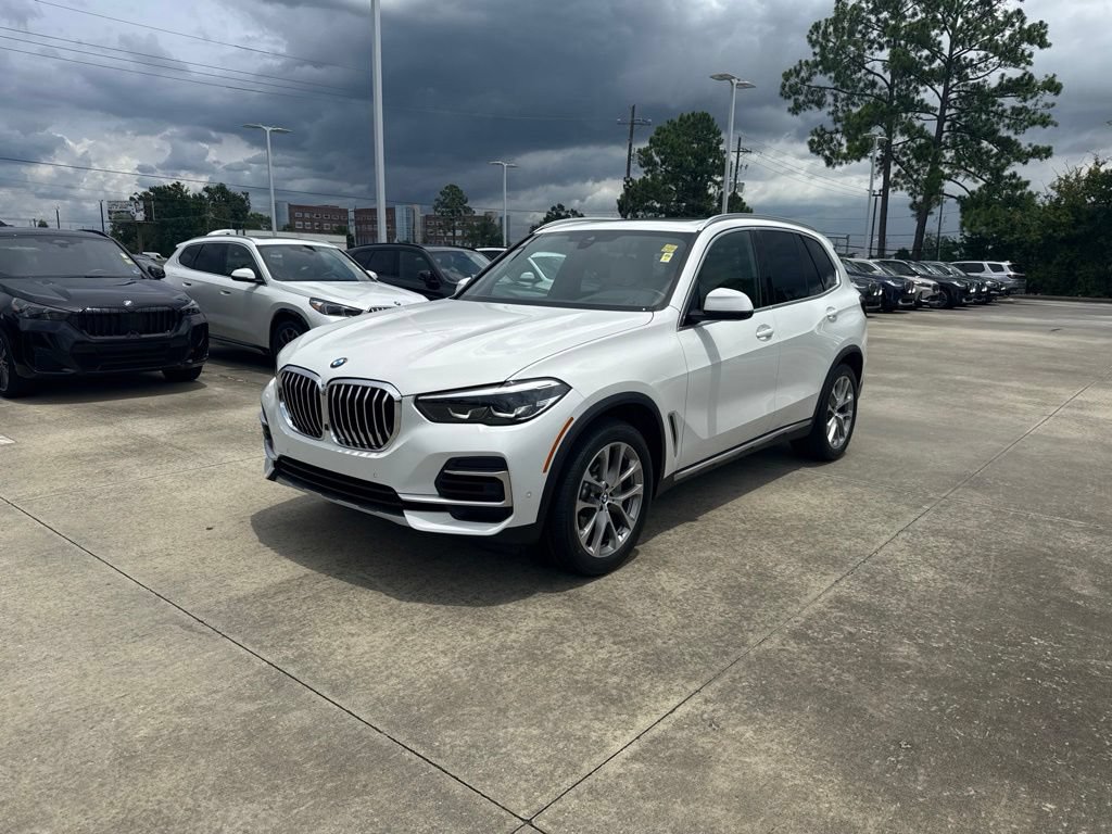 Used 2022 BMW X5 sDrive40i w/ Premium Package