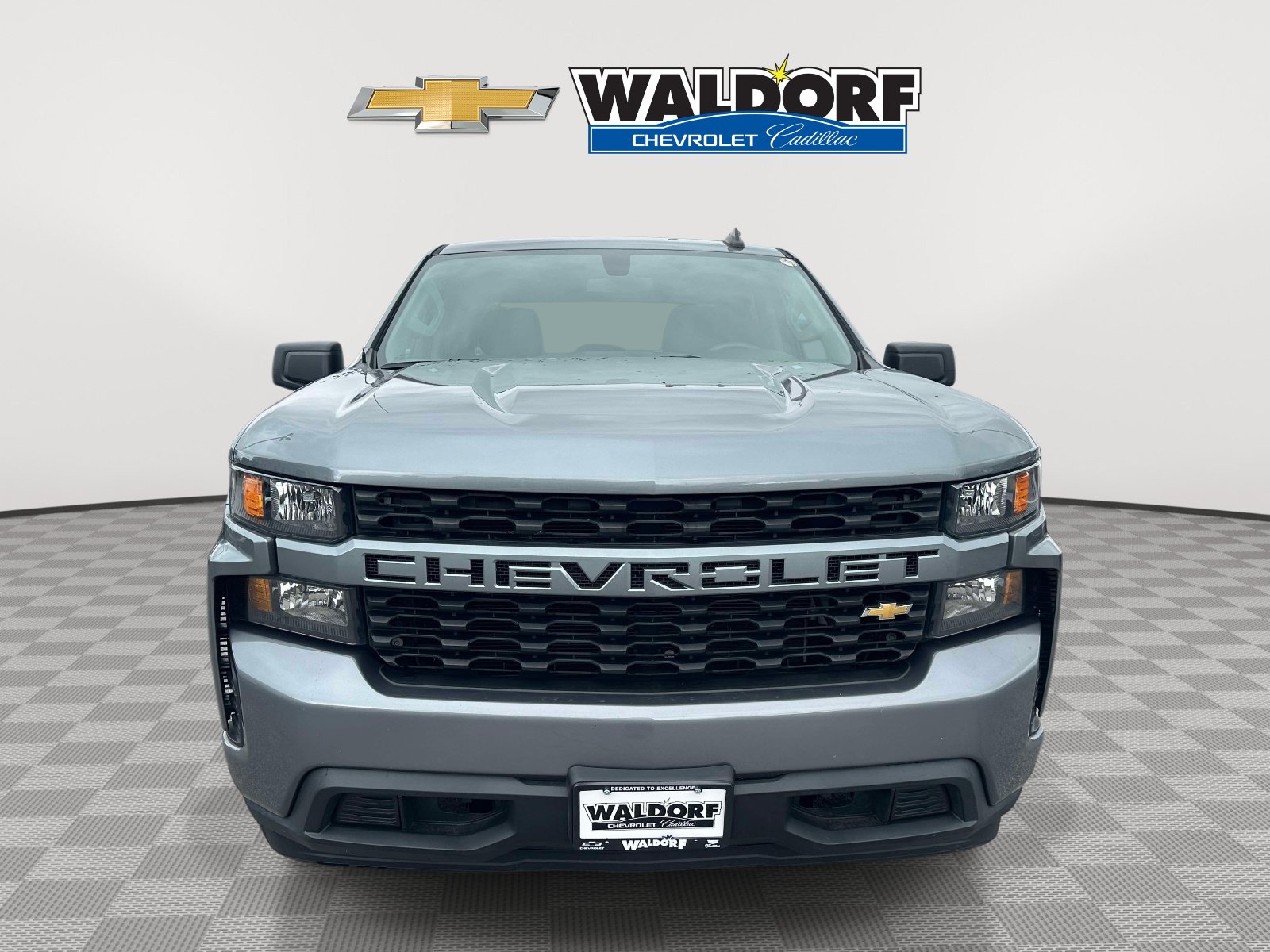 Used 2020 Chevrolet Silverado 1500 Custom w/ Custom Value Package RWD image 2