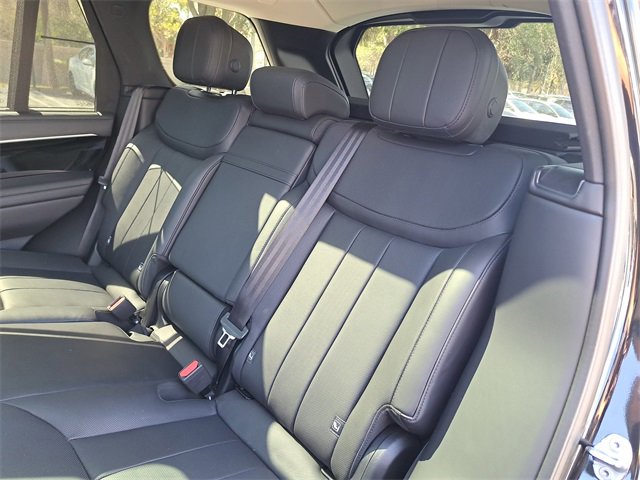Used 2023 Land Rover Range Rover SE image 12