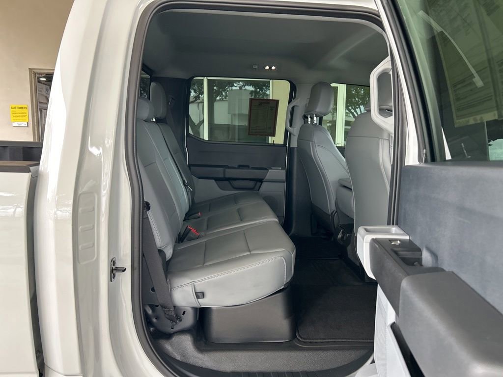 Used 2025 Ford F350 XL w/ XL Driver Assist Package AWD/4WD image 32