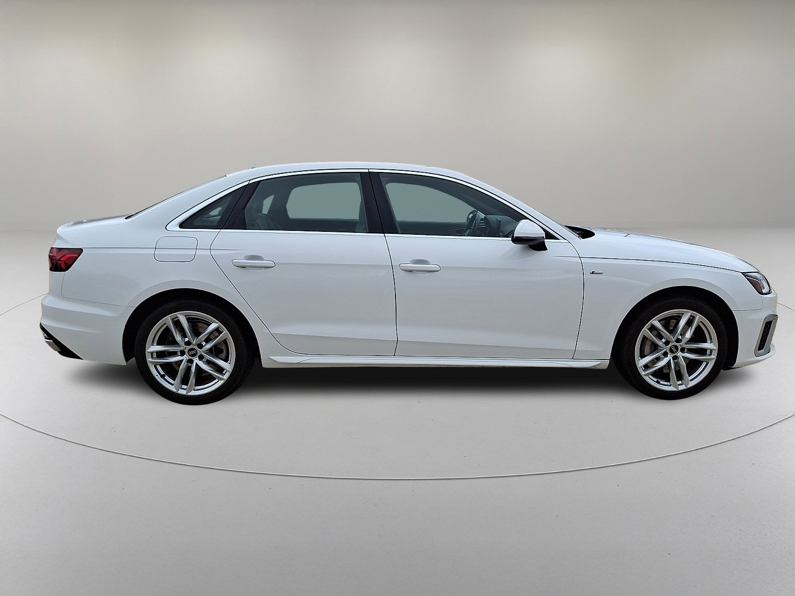 Used 2021 Audi A4 2.0T Premium w/ Convenience Package image 12