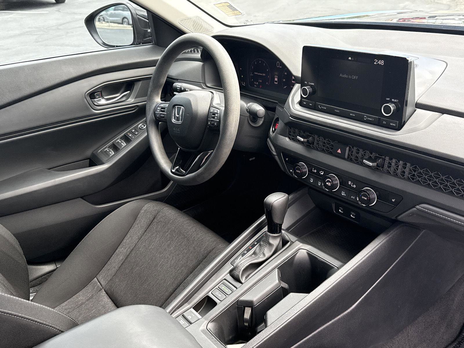 Used 2023 Honda Accord EX image 32