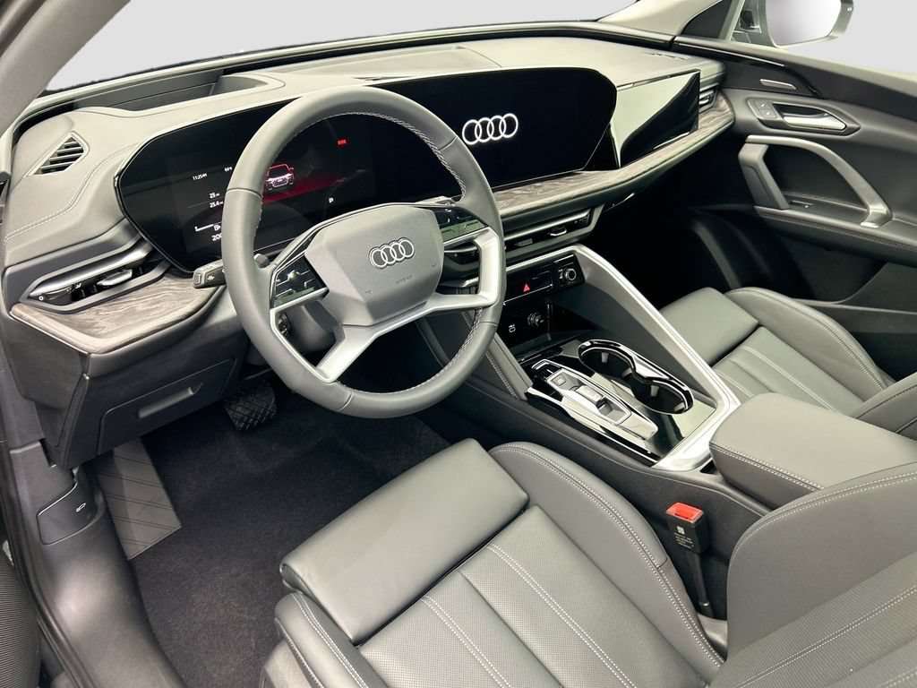 Used 2025 Audi Q5 Premium Plus w/ Premium Plus AWD/4WD image 9