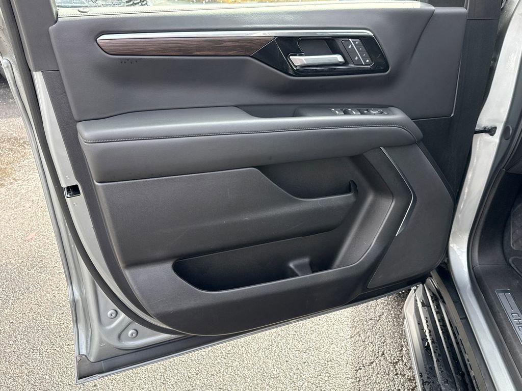 Certified 2025 Chevrolet Tahoe LT image 10