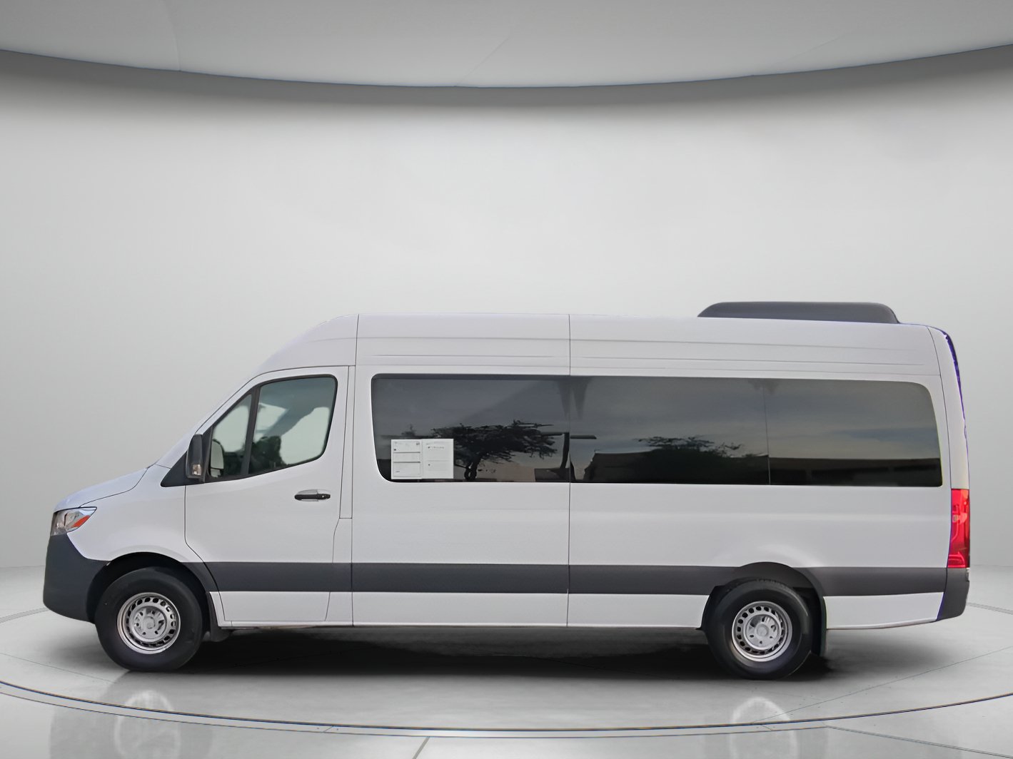 Used 2025 Mercedes-Benz Sprinter 2500 image 17