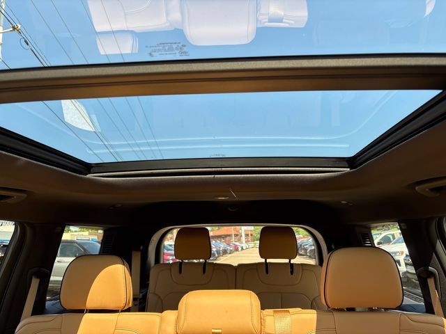 Used 2024 Jeep Grand Cherokee L Summit AWD/4WD image 15