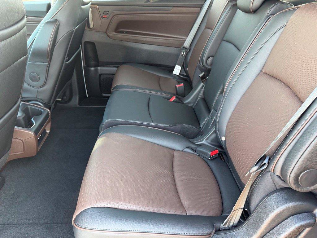 New 2027 Honda Odyssey Elite image 16