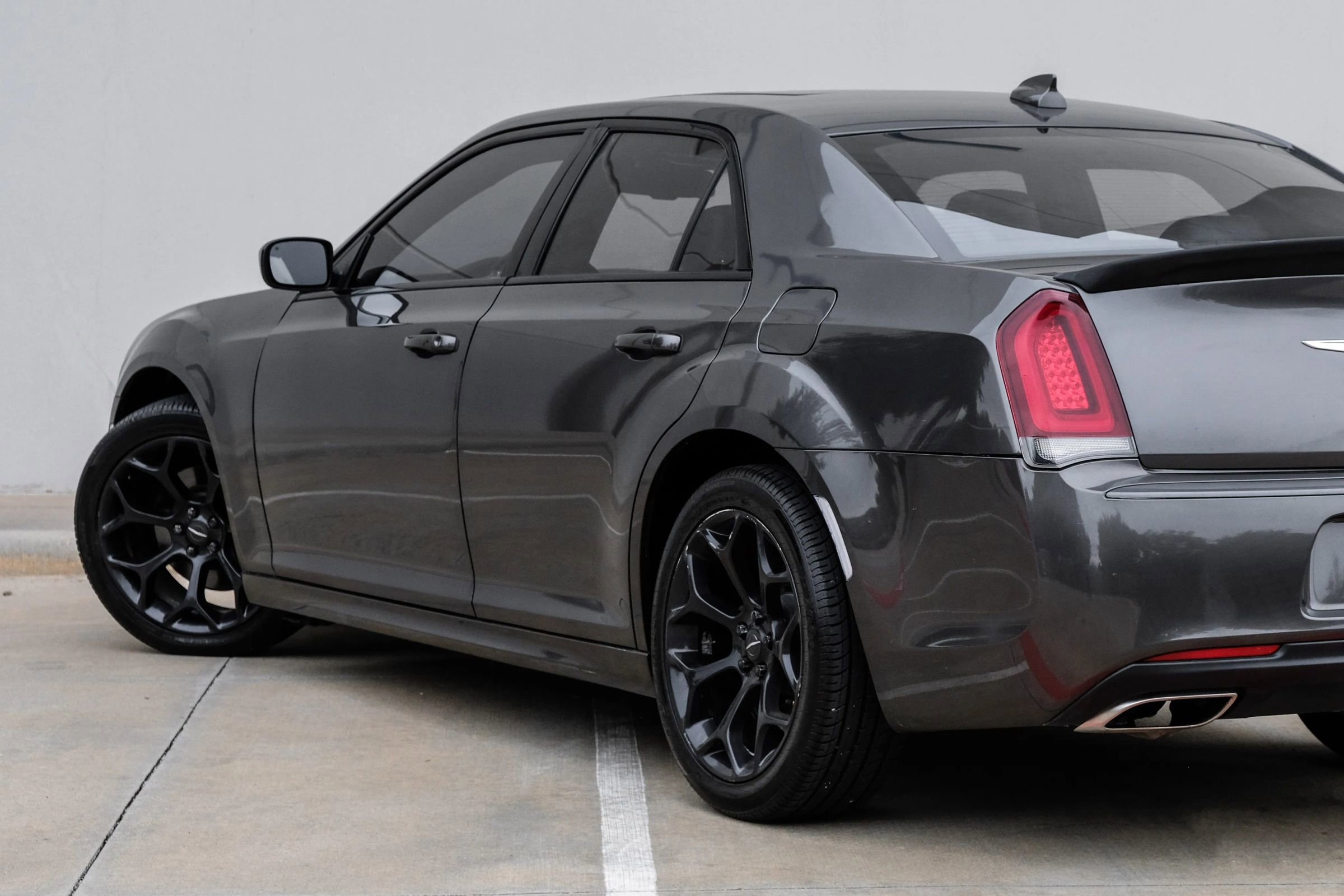 Used 2020 Chrysler 300 S RWD image 19
