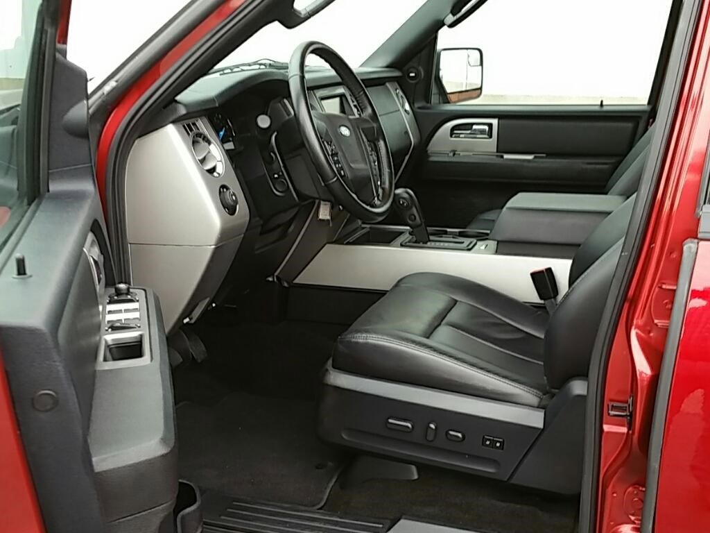 Used 2015 Ford Expedition EL XLT w/ Equipment Group 202A image 2