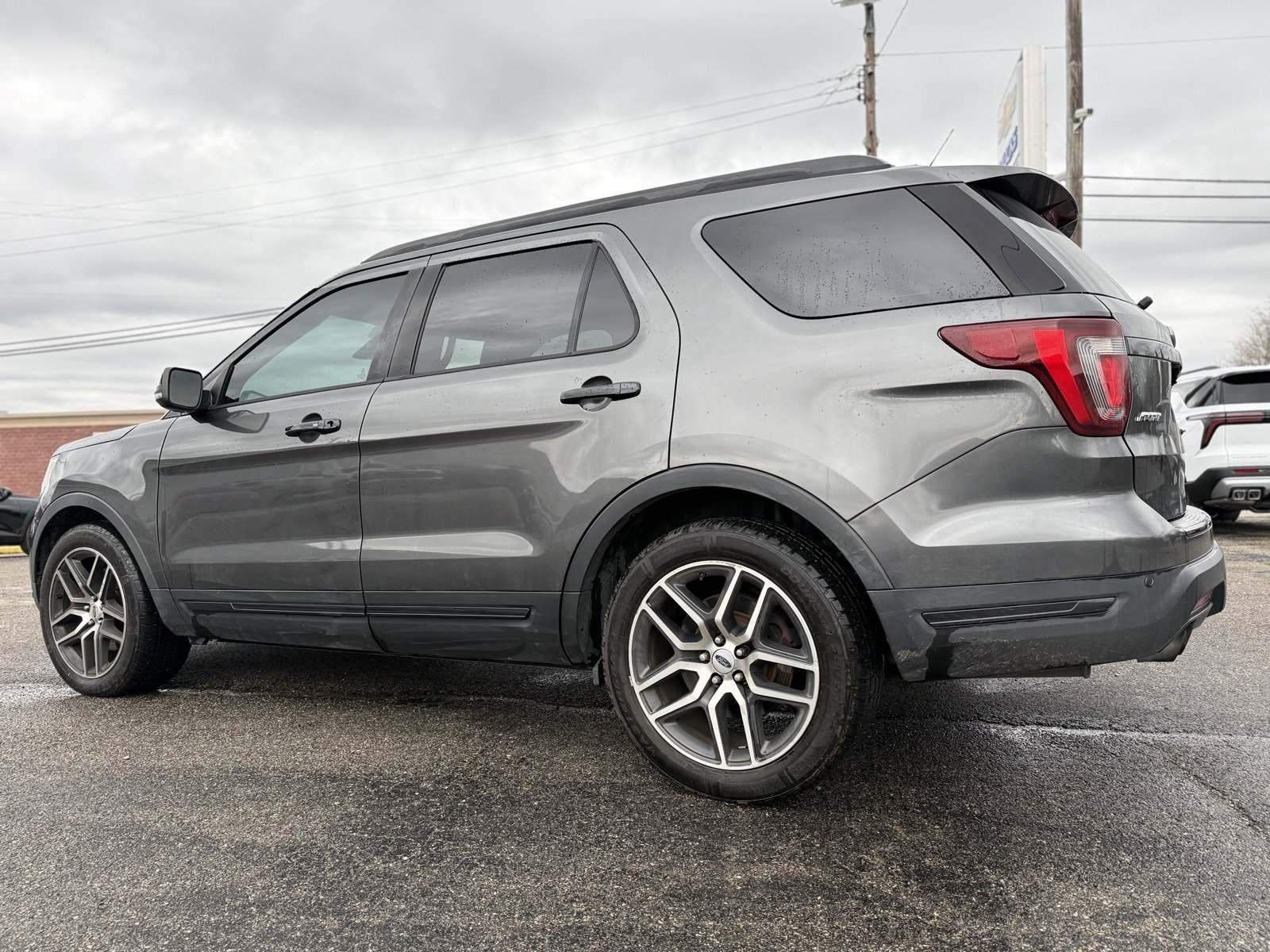Used 2018 Ford Explorer Sport w/ Equipment Group 401A image 4