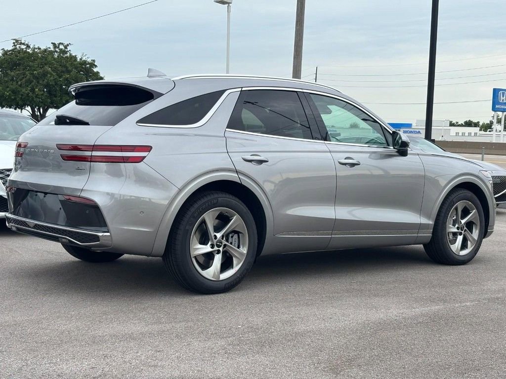 Used 2026 Genesis GV70 2.5T Advanced image 3