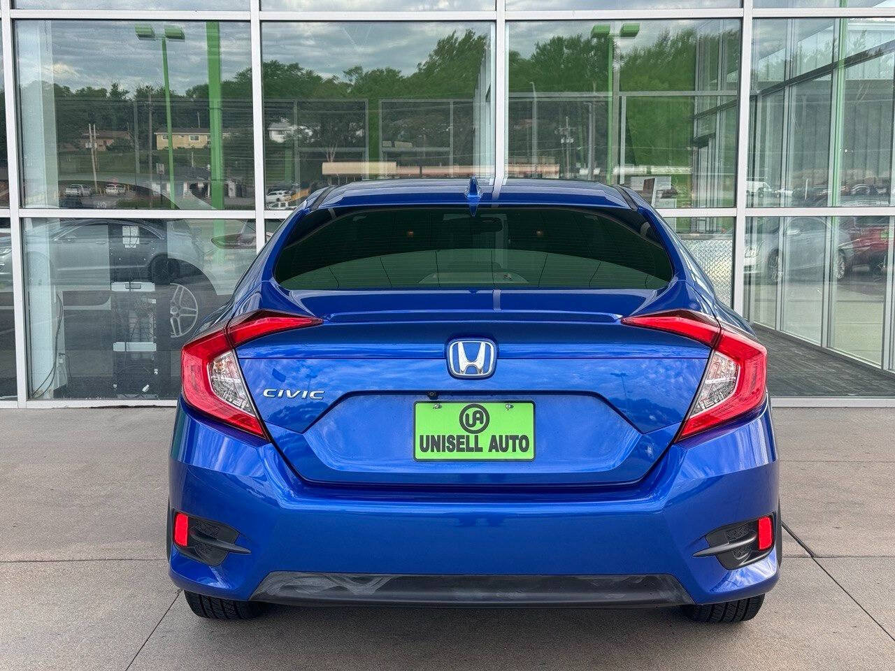 Used 2017 Honda Civic EX-L image 6