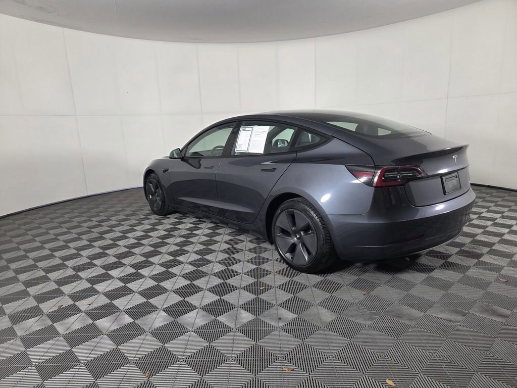 Used 2023 Tesla Model 3 Standard Range image 8