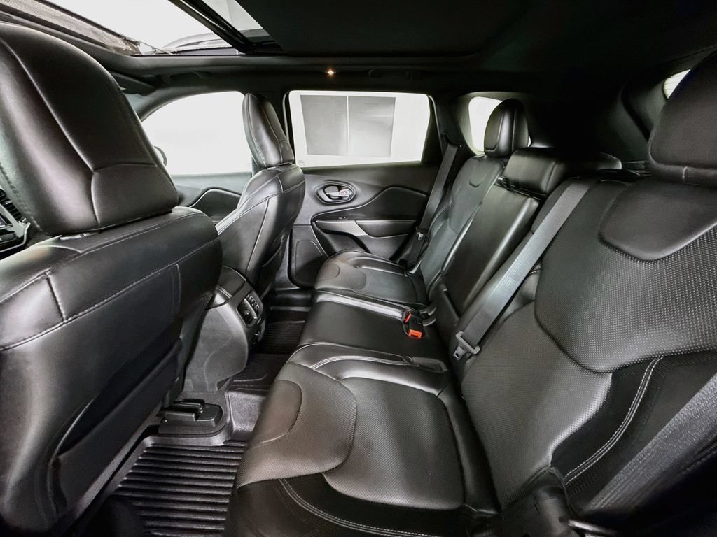 Used 2019 Jeep Cherokee High Altitude AWD/4WD image 27