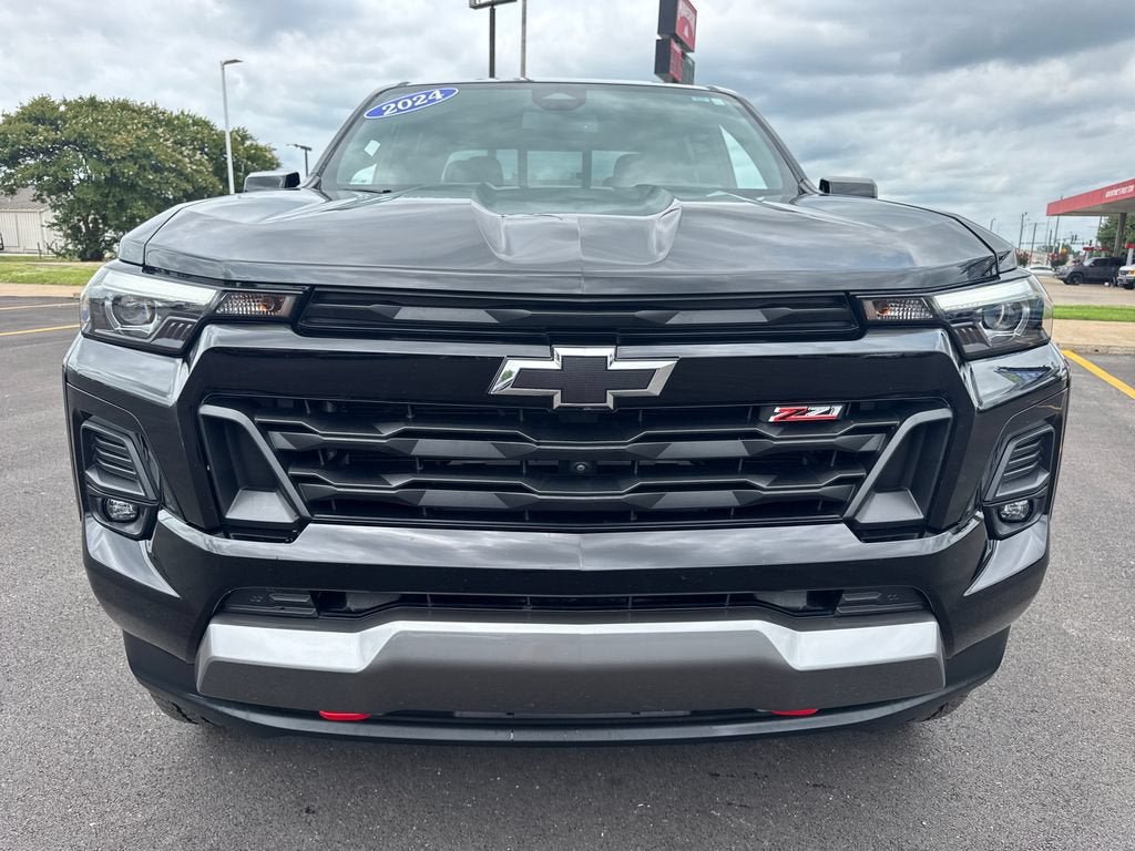 Used 2024 Chevrolet Colorado Z71 w/ Z71 Convenience Package 2 AWD/4WD image 9