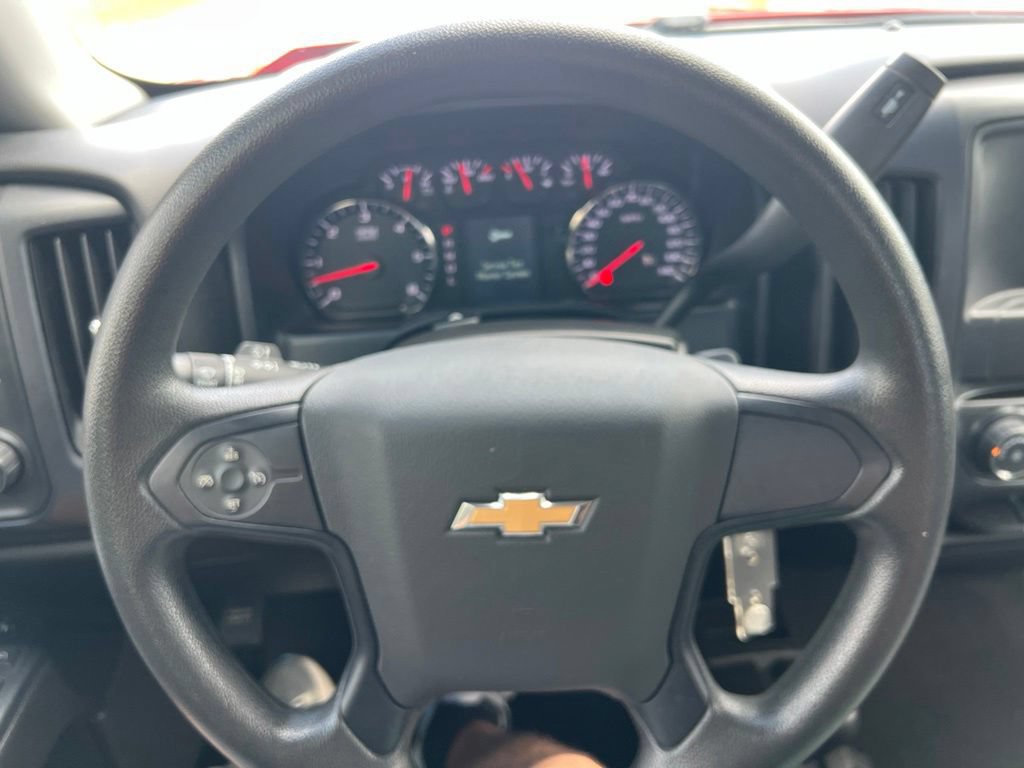 Used 2018 Chevrolet Silverado 1500 Custom w/ Custom Value Package AWD/4WD image 41