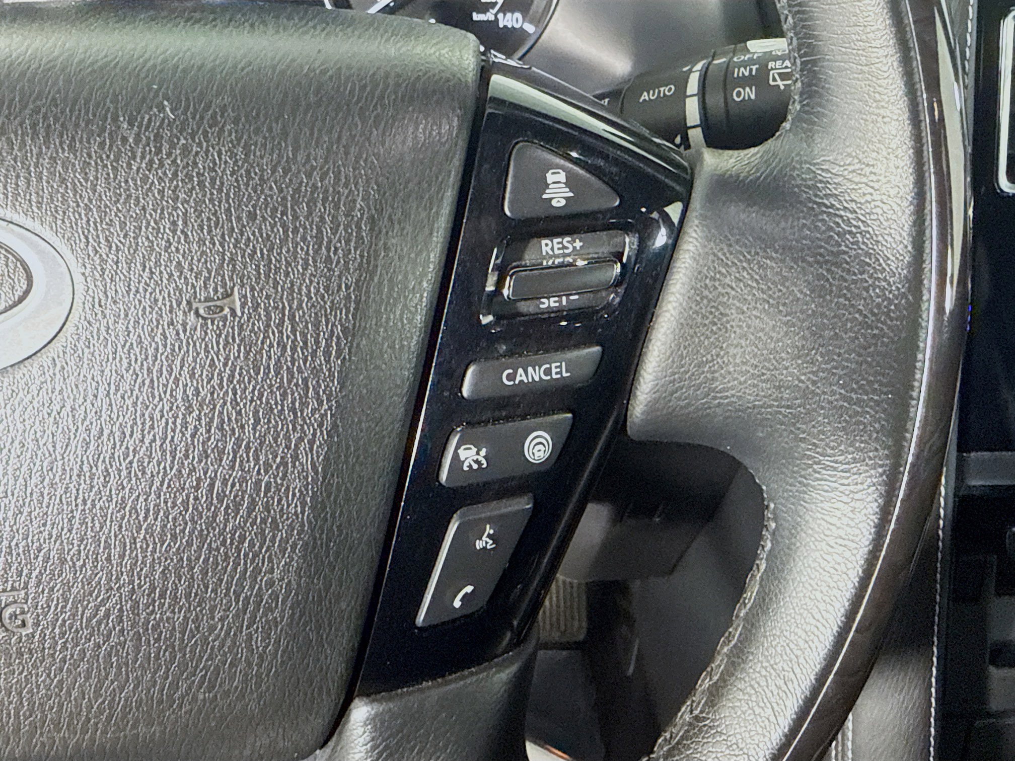 Used 2022 INFINITI QX80 Sensory w/ All-Season Package image 15